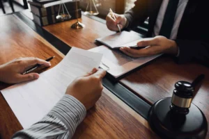 Firma el finiquito "no conforme": por qué es vital para reclamar después